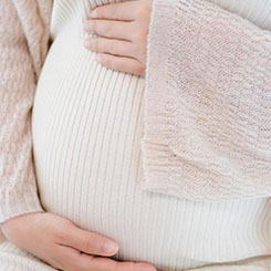 AI工具得✌到广泛应用：1😏2月平均每天🐧👩‍👧有超过100万🌳🌗